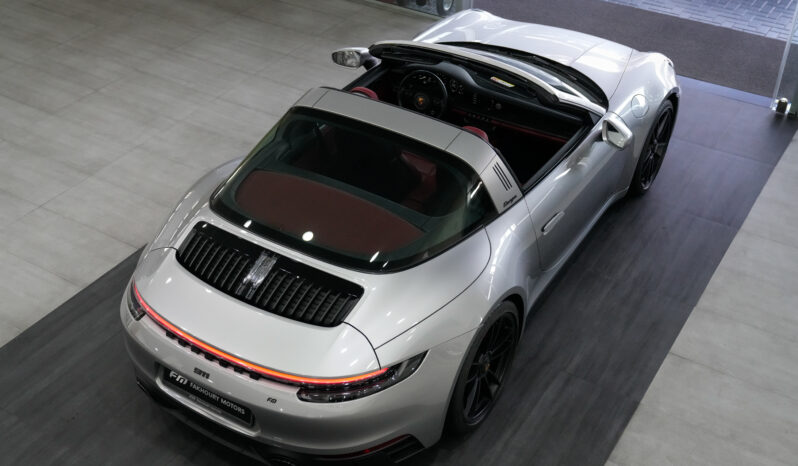 
								Porsche 911 Targa 4 GTS Cabriolet 2023 full									