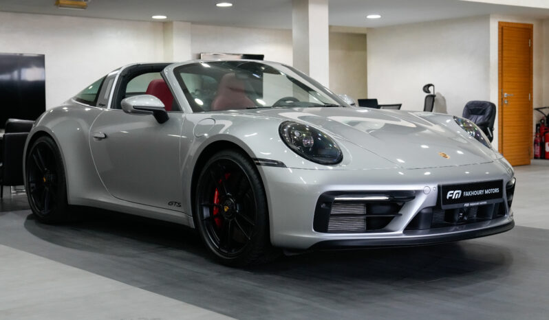 
								Porsche 911 Targa 4 GTS Cabriolet 2023 full									