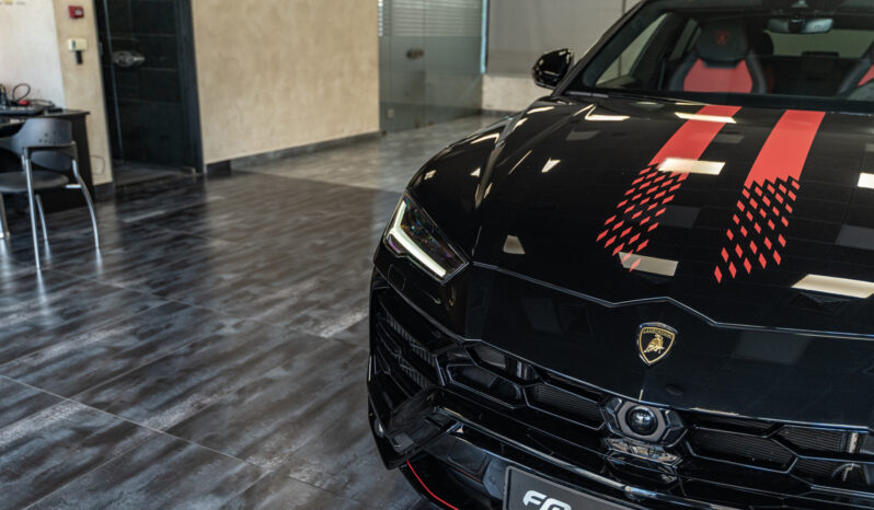 
								Lamborghini Urus 2022 full									