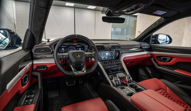 
								Lamborghini Urus 2022 full									