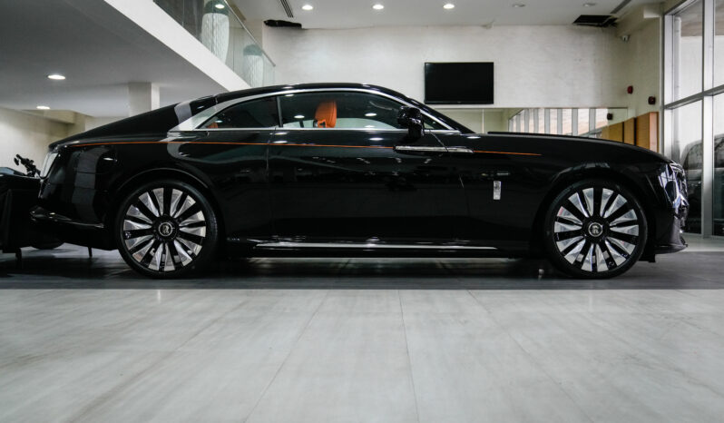 
								Rolls Royce Spectre 2024 full									