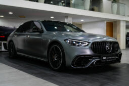 
										Mercedes-AMG S 63 E-Performance 2023 full									