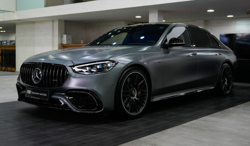 
								Mercedes-AMG S 63 E-Performance 2023 full									