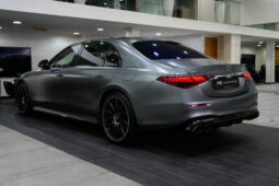 
										Mercedes-AMG S 63 E-Performance 2023 full									