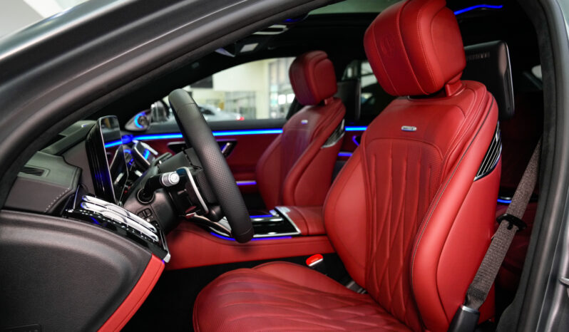 
								Mercedes-AMG S 63 E-Performance 2023 full									