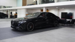 
										Mercedes-AMG S 63 E-Performance 2024 full									