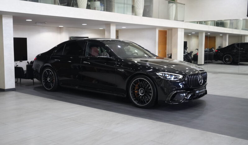 
								Mercedes-AMG S 63 E-Performance 2024 full									