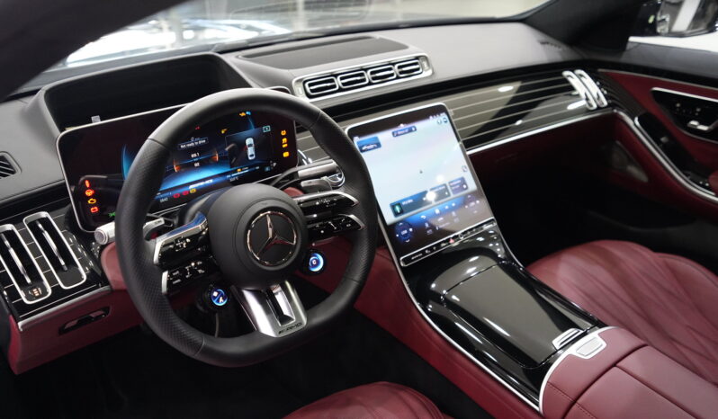 
								Mercedes-AMG S 63 E-Performance 2024 full									