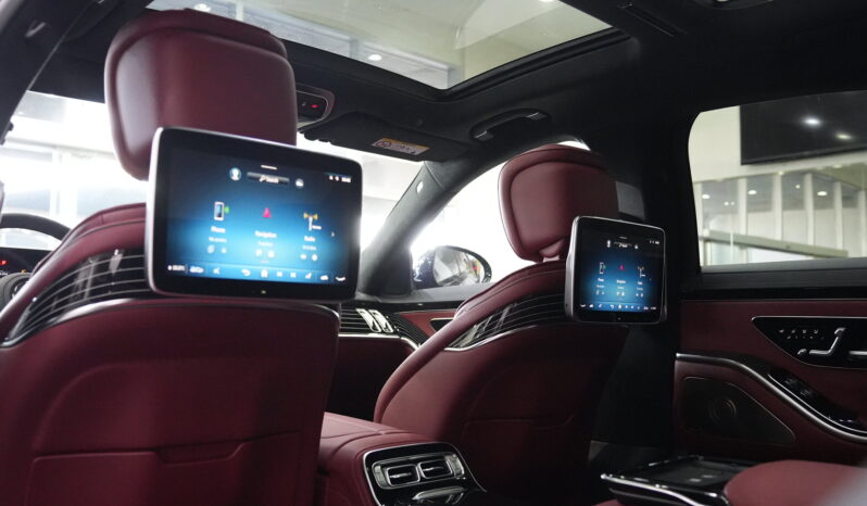
								Mercedes-AMG S 63 E-Performance 2024 full									
