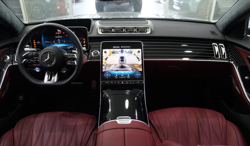 
								Mercedes-AMG S 63 E-Performance 2024 full									